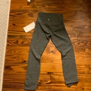 NEVER WORN BEFORE, Lululemon aligned leggings 28"